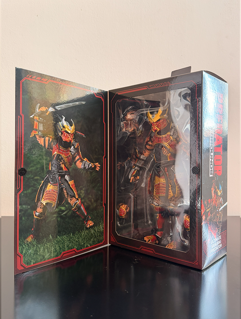 Figura de acción definitiva del Samurai Depredador: Terrenos de caza