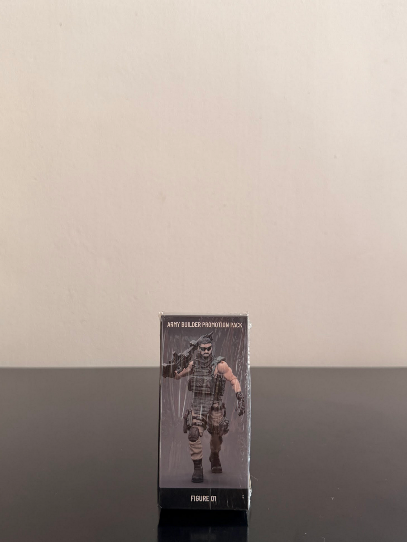 JOYTOY Figura de acción 1/18 Paquete promocional anual Army Builder Figura 01 Modelo