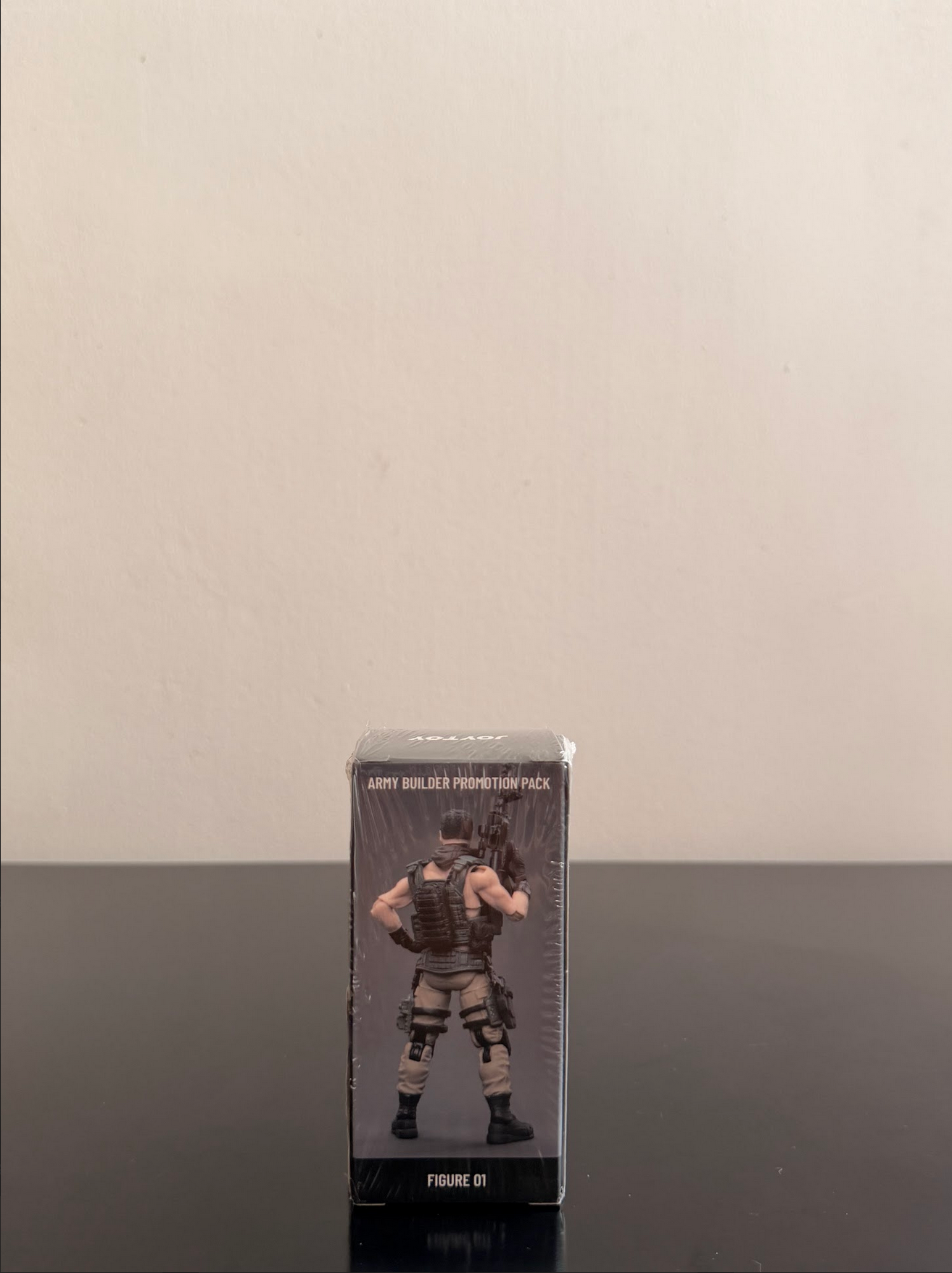 JOYTOY Figura de acción 1/18 Paquete promocional anual Army Builder Figura 01 Modelo