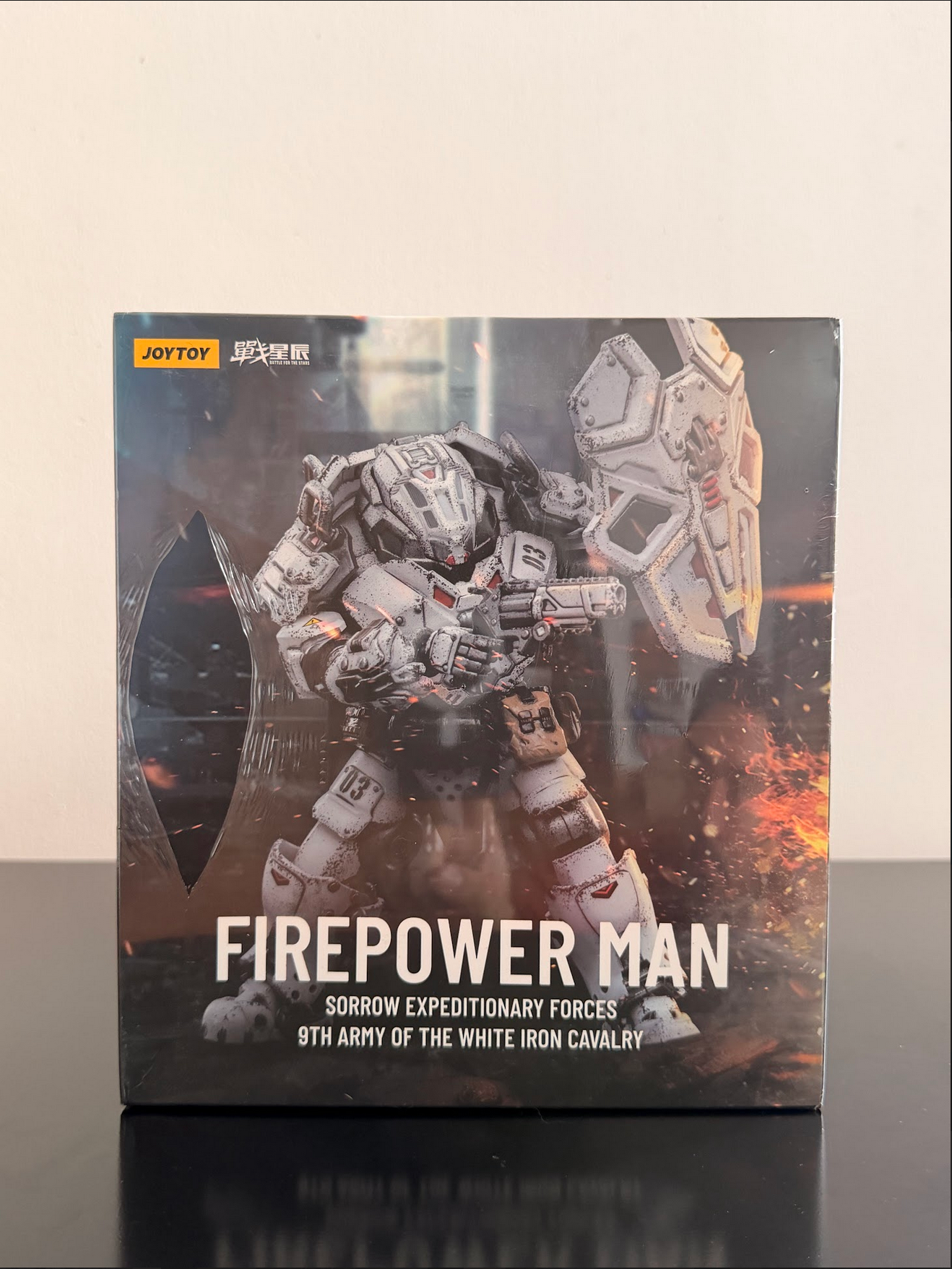Figura de acción JOYTOY 1/18 Fuerzas Expedicionarias Sorrow - 9.º Ejército de Caballería de Hierro Blanco - Firepower Man