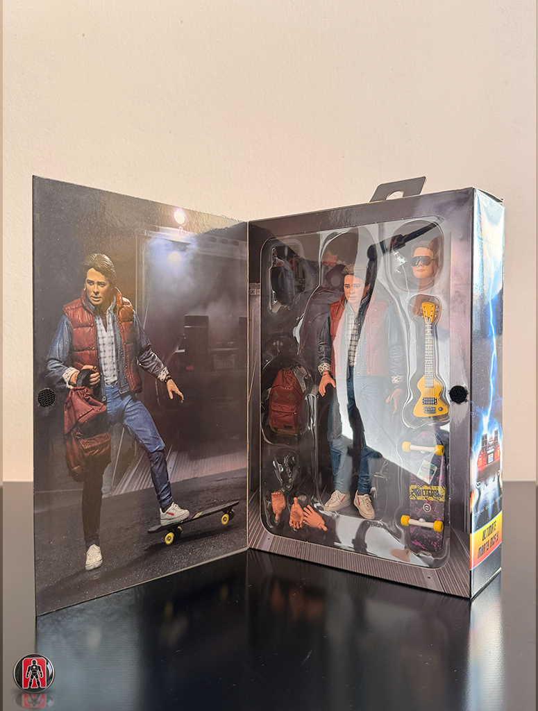 Figura definitiva de Marty McFly de NECA