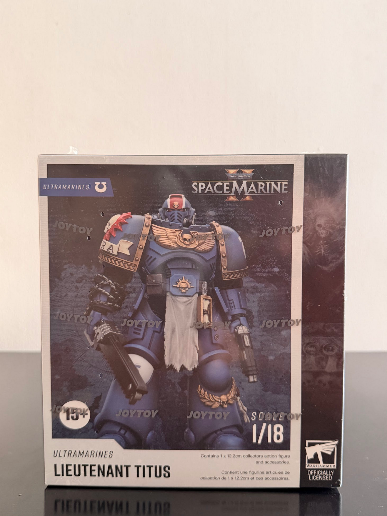 Warhammer 40,000: Space Marine 2 Ultramarines Teniente Titus Figura de acción escala 1/18