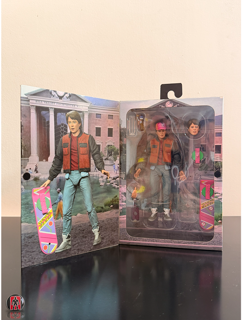 NECA Regreso al Futuro Parte 2 Marty McFly