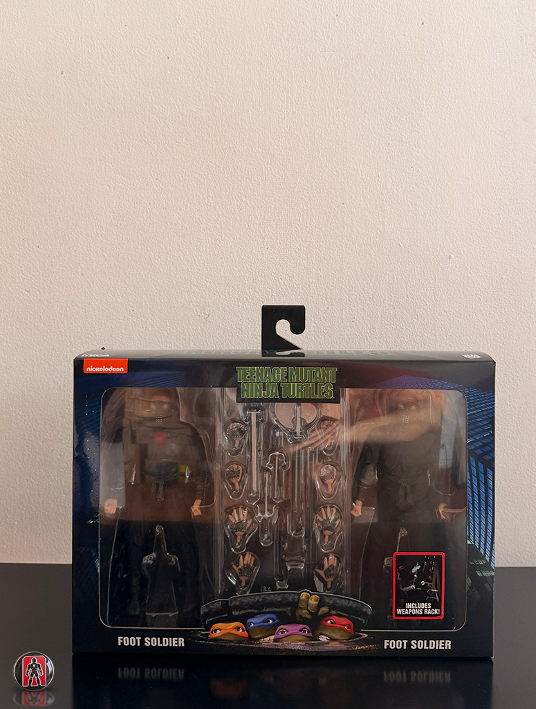 NECA - Tortugas Ninja (Película de 1990) - Figura de acción de 7 pulgadas - Pack de 2 soldados del Clan del Pie con soporte para armas