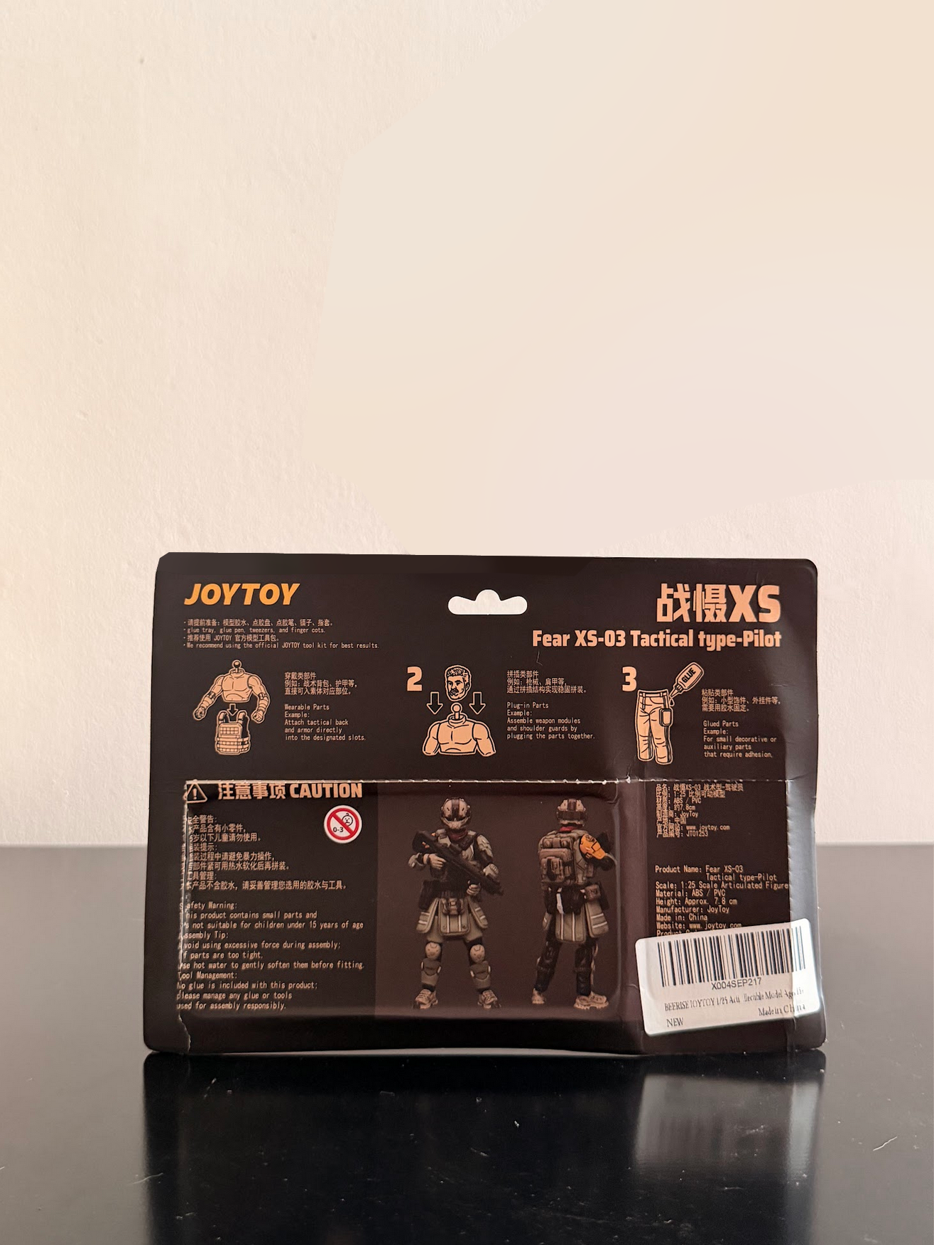 JoyToy 1/25 Mech Battle for the Stars Fear XS-03 Piloto Táctico Figura 7.6 cm