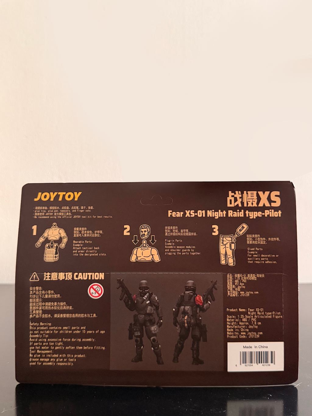 JoyToy 1/25 Battle for the Stars Fear XS-01 Night Raid Type Piloto Figura 7.8 cm