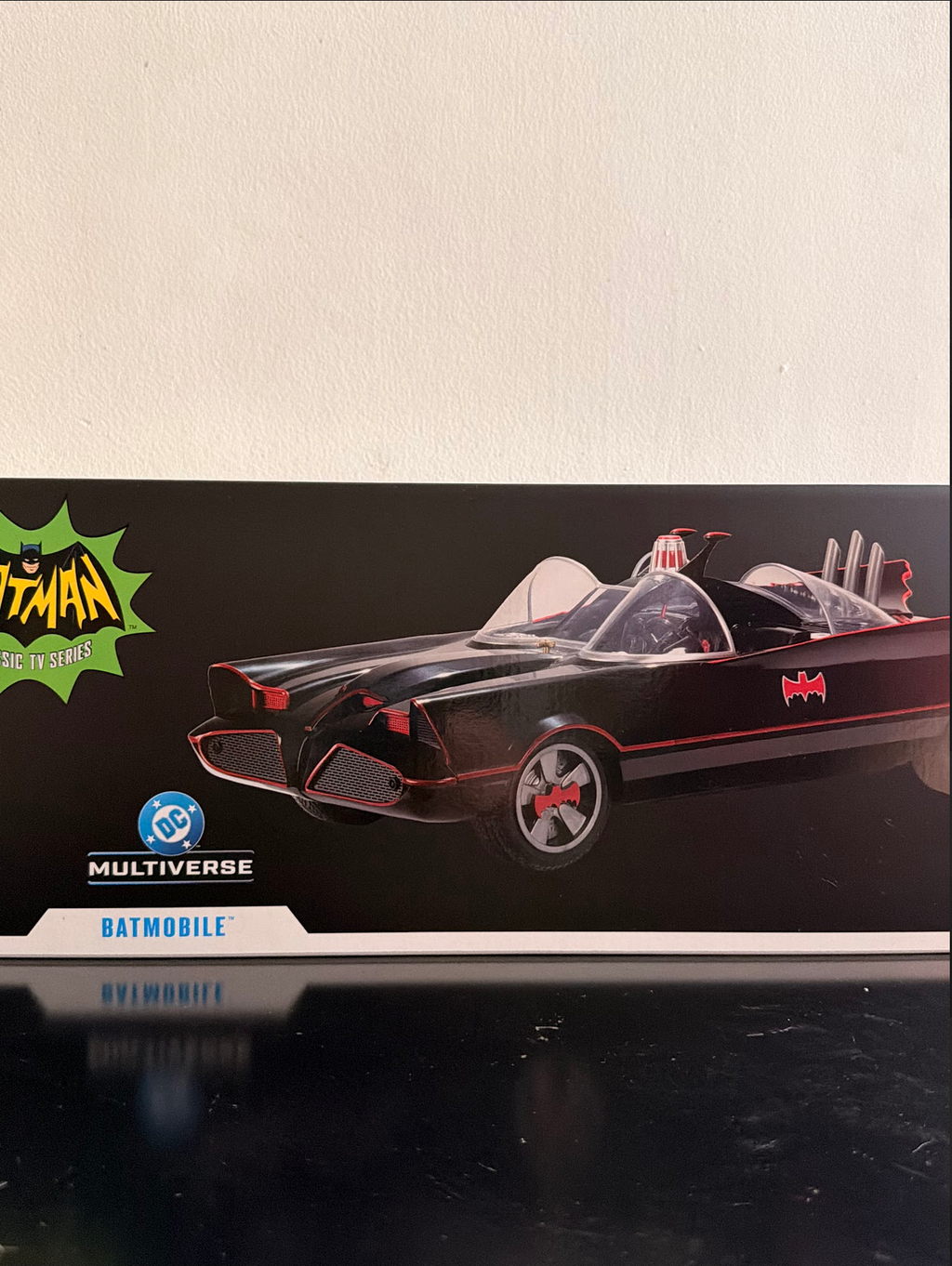 McFarlane DC Multiverse Vehículo Batmóvil Serie Clásica de TV 1966