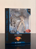 McFarlane DC Multiverse Superman 2025 Mr. Terrific Edición Platino Rojo Figura 18 cm