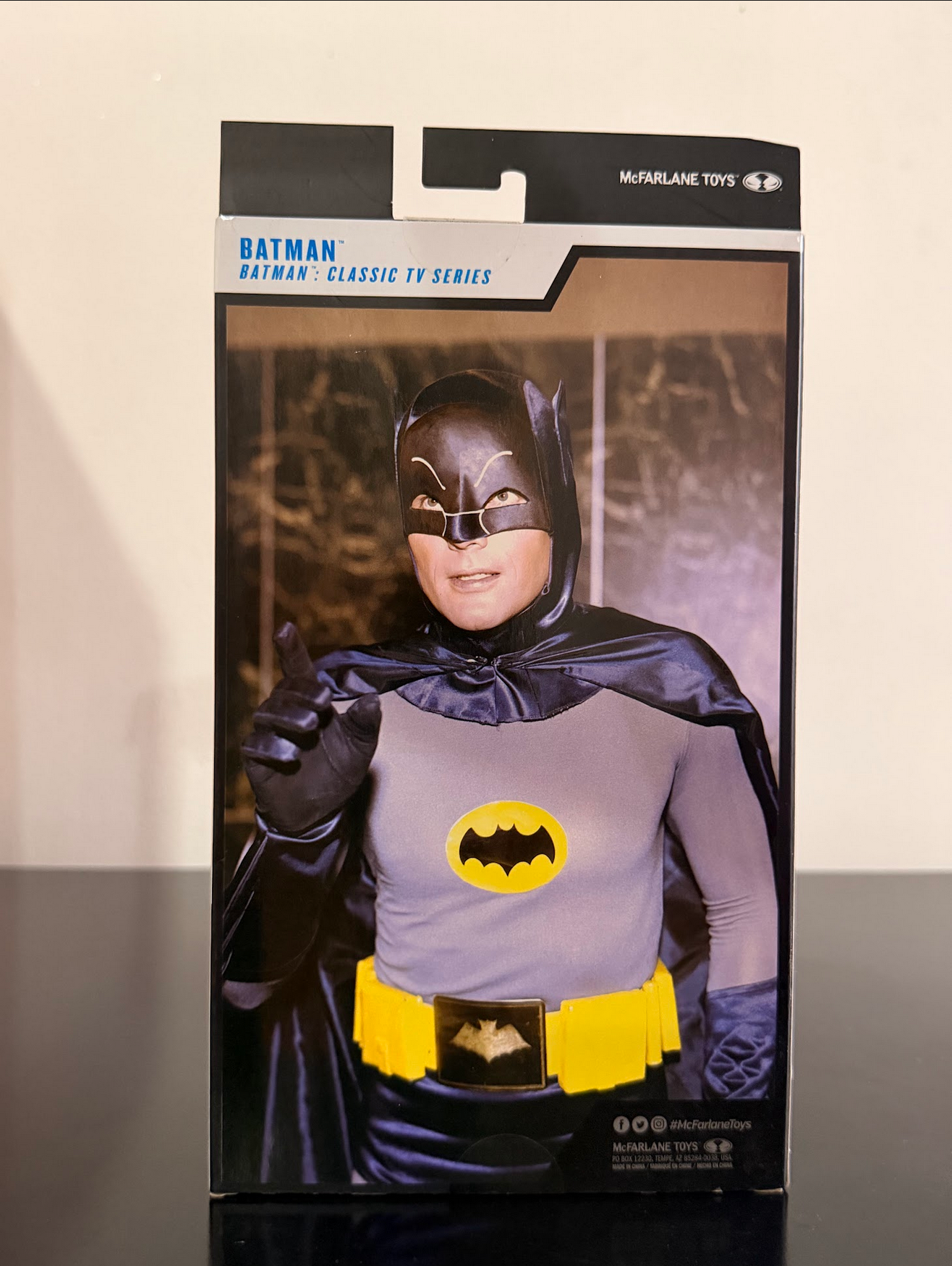 Figura Adam West Batman '66 - DC Multiverse McFarlane NUEVA