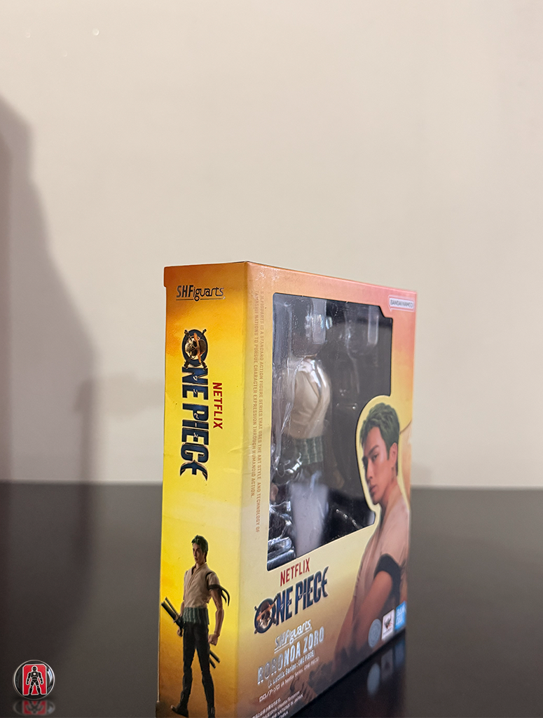 TAMASHII NATIONS -Una serie de Netflix: One Piece - Figura de acción de Roronoa Zoro S.H.Figuarts
