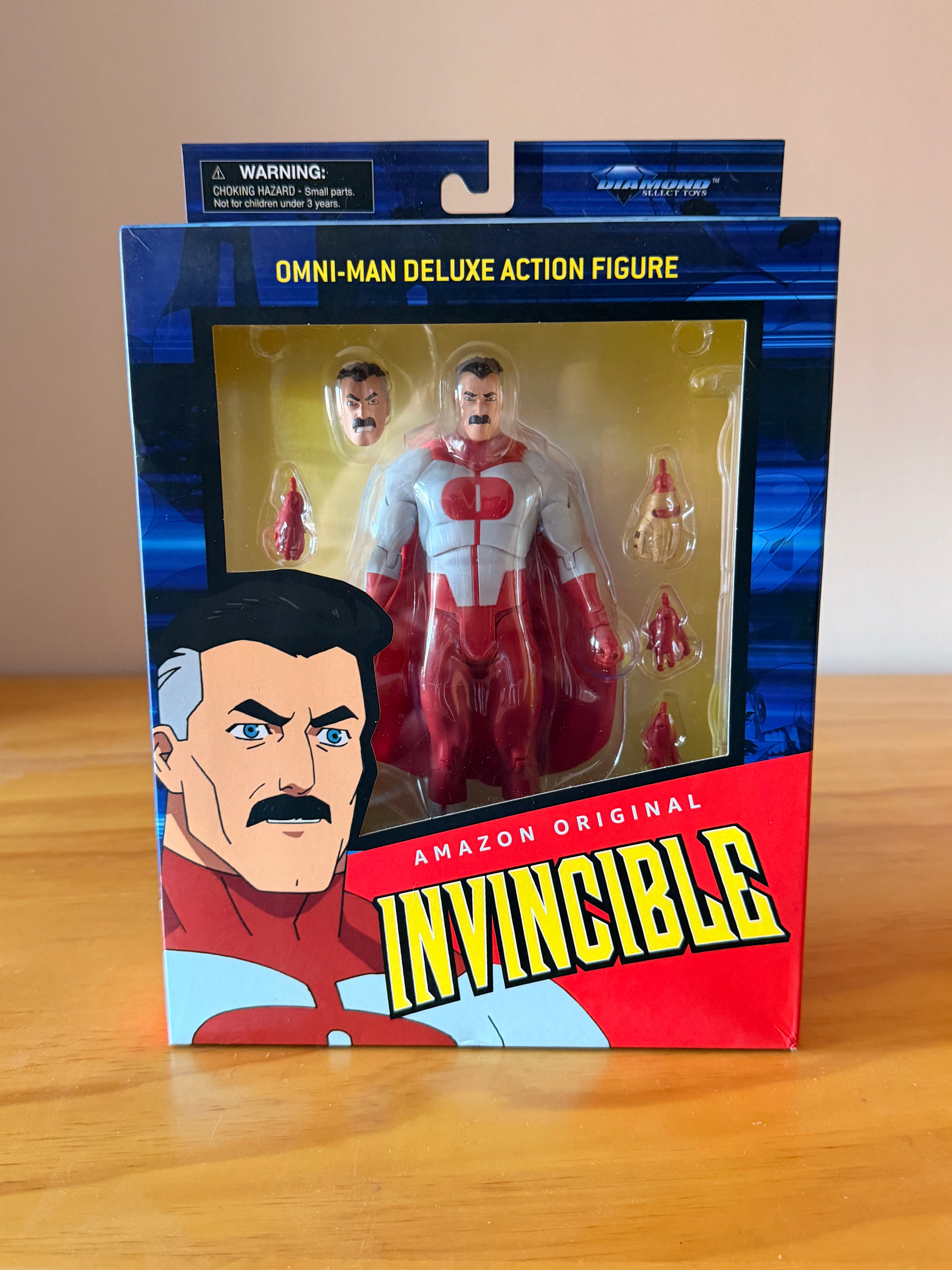 NUEVA Figura de Acción Invincible Omni-Man Deluxe