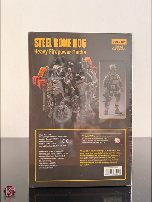 Armadura Steelbone de Dark Source (H05) con piloto, set a escala 1/24