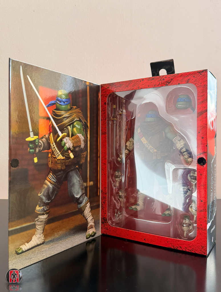 NECA TMNT El Último Ronin Leonardo 7"